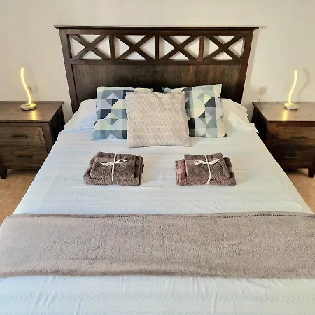 別荘 Spacious Chalet Next To The Sea - Airport *